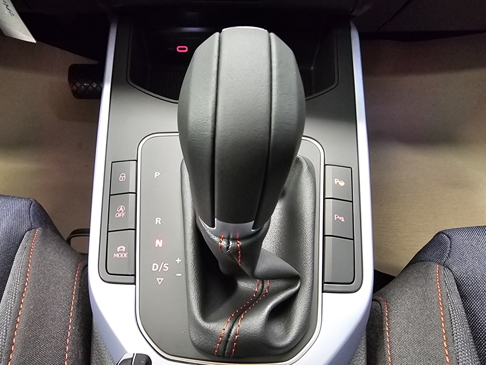 Seat Arona  bei Hoffmann Automobile in Wolfsburg kaufen und sofort mitnehmen - Bild 18