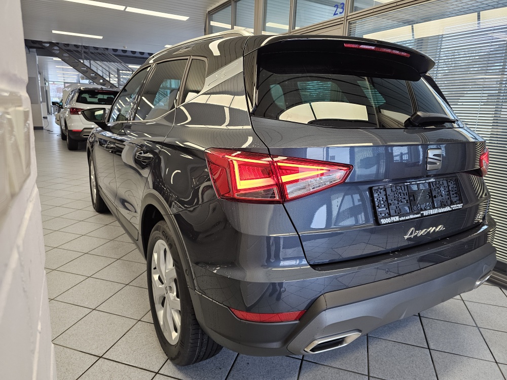 Seat Arona  bei Hoffmann Automobile in Wolfsburg kaufen und sofort mitnehmen - Bild 4