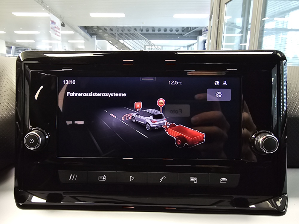 Seat Arona  bei Hoffmann Automobile in Wolfsburg kaufen und sofort mitnehmen - Bild 16