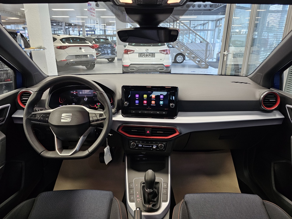 Seat Arona  bei Hoffmann Automobile in Wolfsburg kaufen und sofort mitnehmen - Bild 6