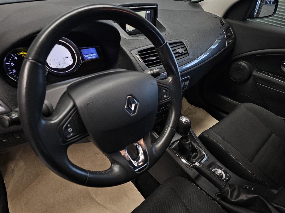 Renault Megane Grandtour  bei Hoffmann Automobile in Wolfsburg kaufen und sofort mitnehmen - Bild 10