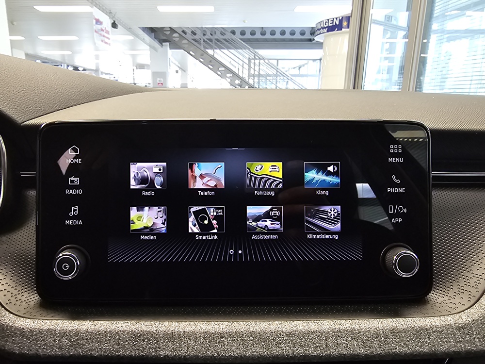 Skoda Kamiq bei Hoffmann Automobile in Wolfsburg kaufen und sofort mitnehmen - Bild 9