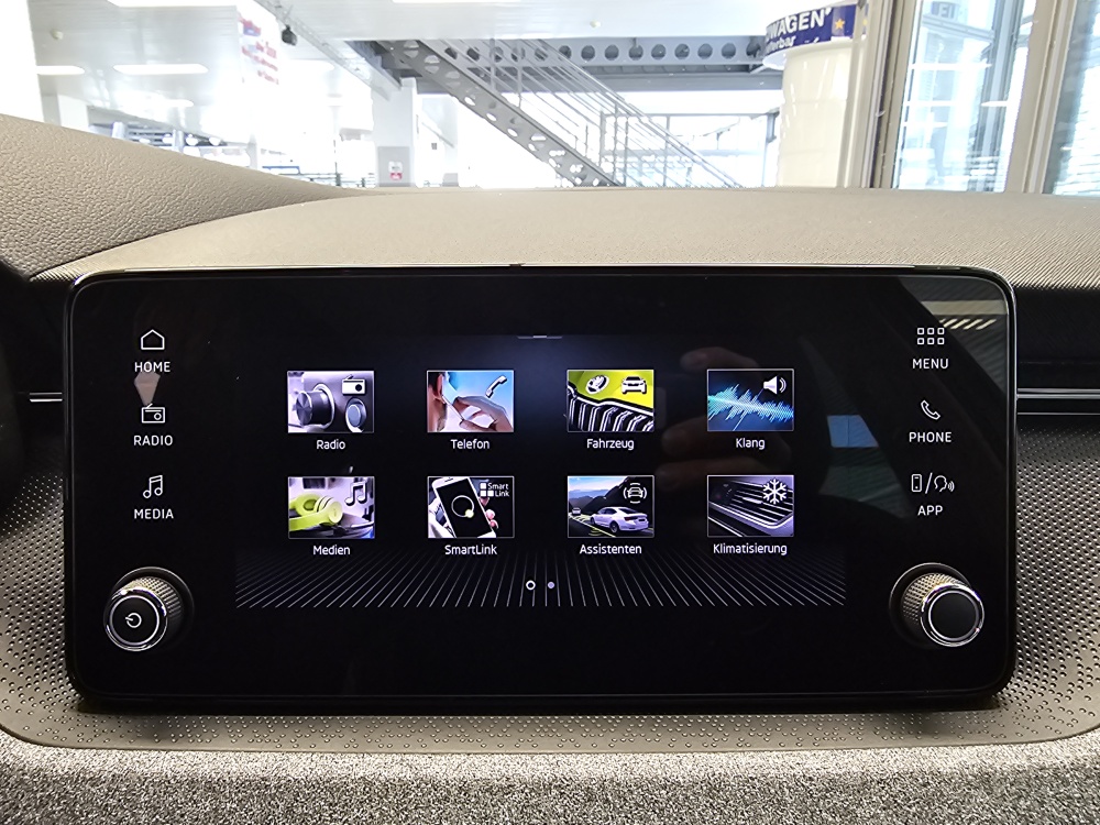 Skoda Kamiq bei Hoffmann Automobile in Wolfsburg kaufen und sofort mitnehmen - Bild 11