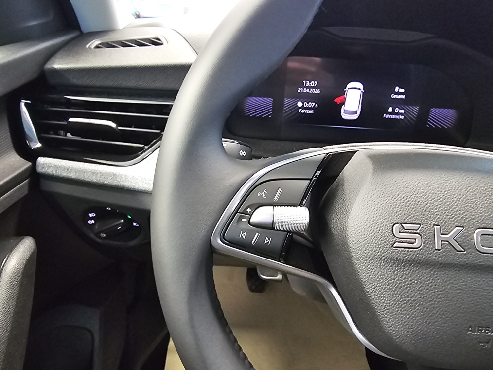 Skoda Kamiq bei Hoffmann Automobile in Wolfsburg kaufen und sofort mitnehmen - Bild 20