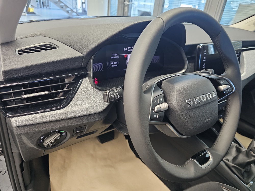 Skoda Kamiq bei Hoffmann Automobile in Wolfsburg kaufen und sofort mitnehmen - Bild 20