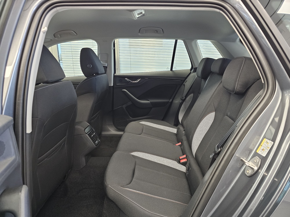 Skoda Kamiq bei Hoffmann Automobile in Wolfsburg kaufen und sofort mitnehmen - Bild 4