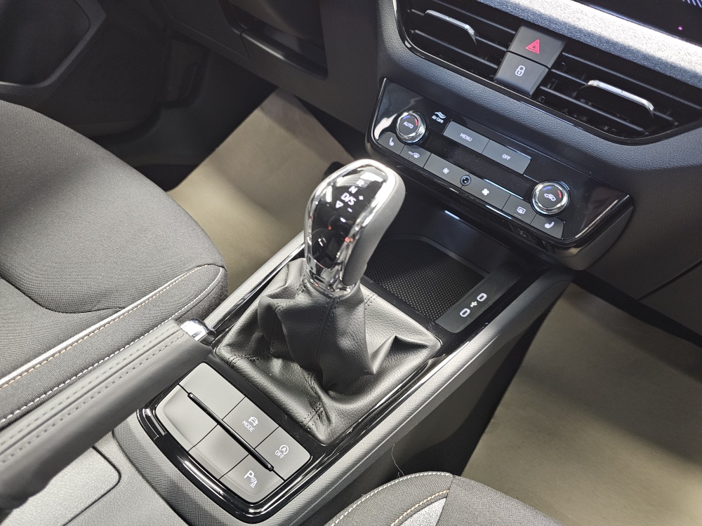 Skoda Kamiq bei Hoffmann Automobile in Wolfsburg kaufen und sofort mitnehmen - Bild 9