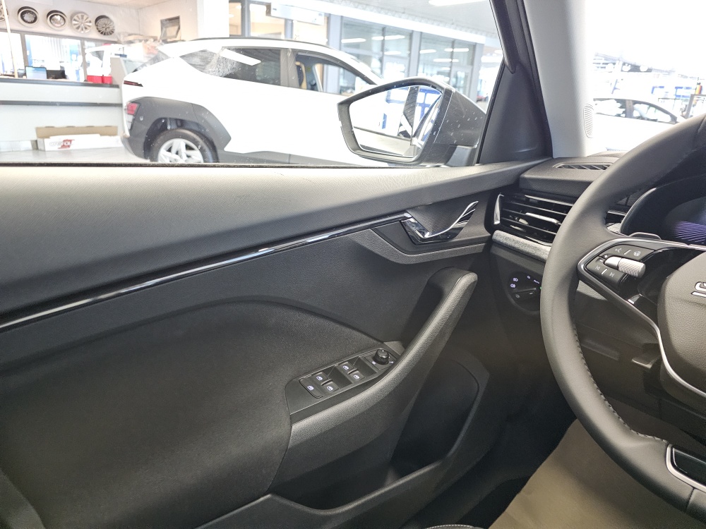 Skoda Kamiq bei Hoffmann Automobile in Wolfsburg kaufen und sofort mitnehmen - Bild 19