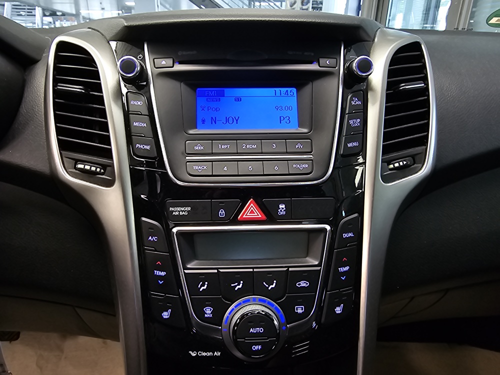 Hyundai i30 Kombi  bei Hoffmann Automobile in Wolfsburg kaufen und sofort mitnehmen - Bild 7
