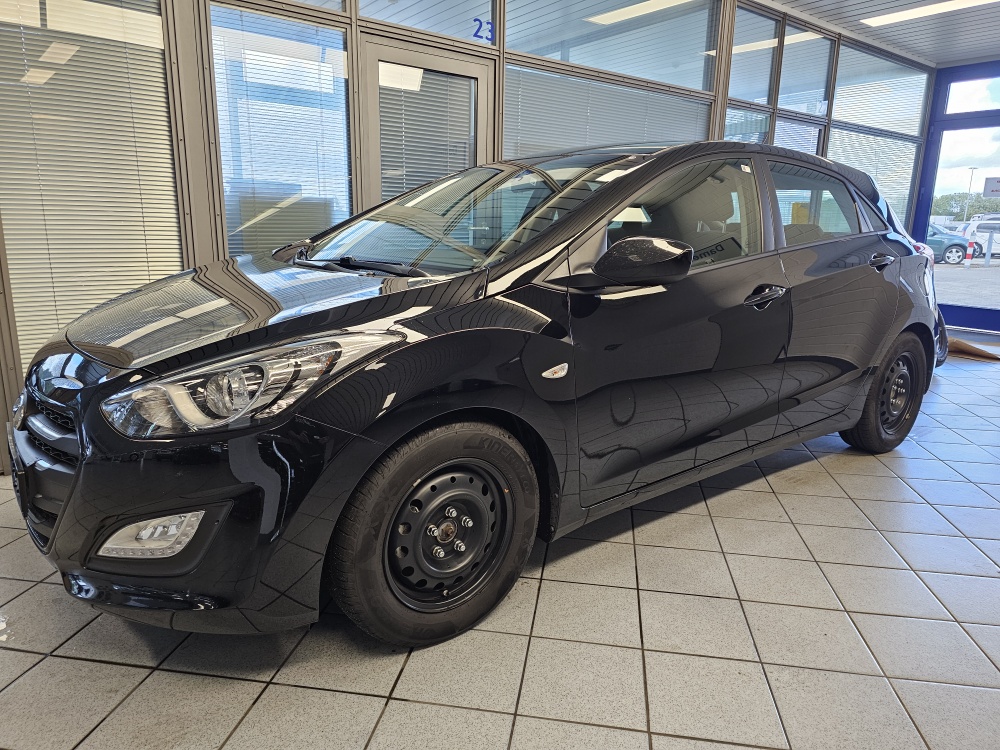 Hyundai i30  für nur 14.200,- € bei Hoffmann Automobile in Wolfsburg kaufen und sofort mitnehmen
