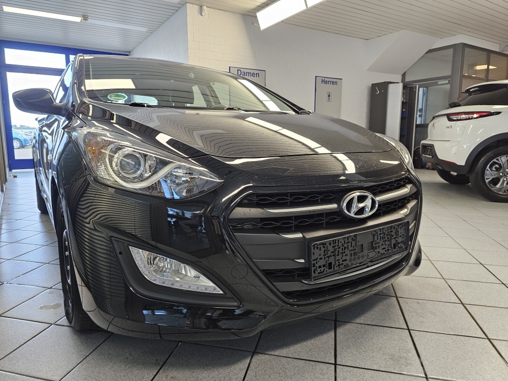 Hyundai i30  bei Hoffmann Automobile in Wolfsburg kaufen und sofort mitnehmen - Bild 13