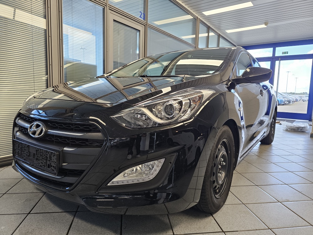 Hyundai i30  bei Hoffmann Automobile in Wolfsburg kaufen und sofort mitnehmen - Bild 14