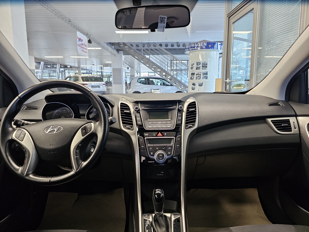 Hyundai i30  bei Hoffmann Automobile in Wolfsburg kaufen und sofort mitnehmen - Bild 3