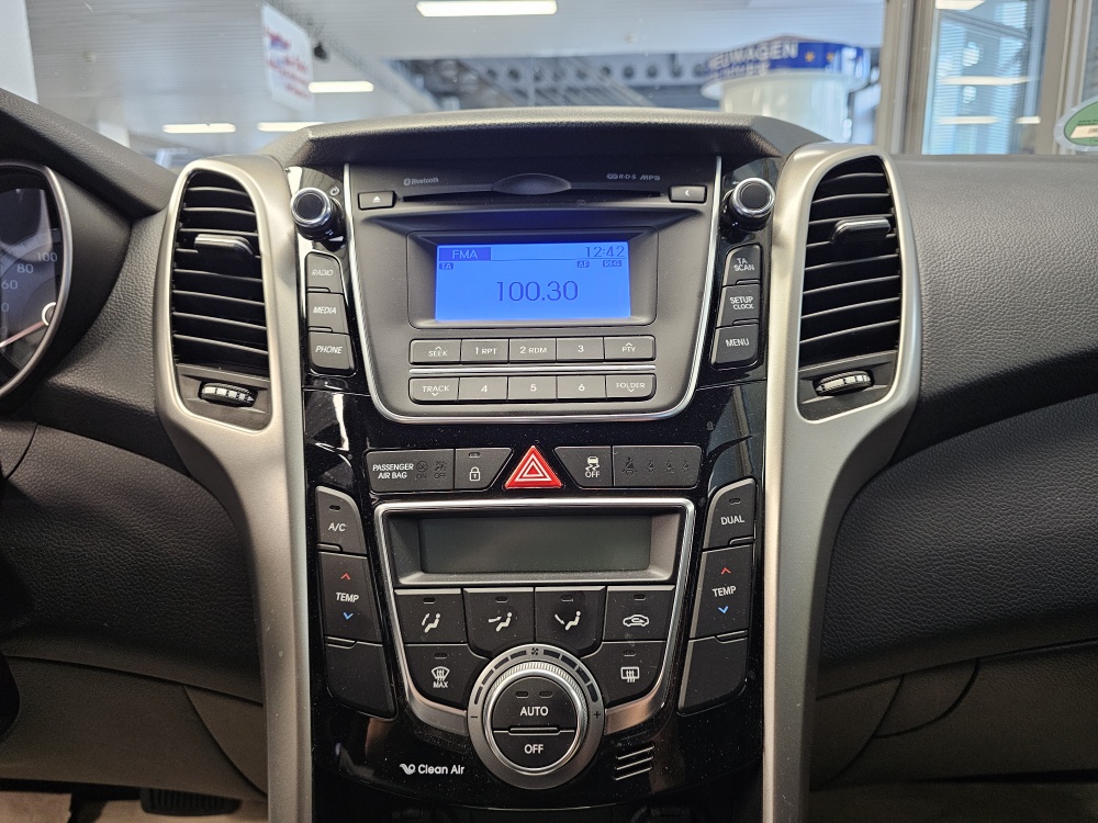 Hyundai i30  bei Hoffmann Automobile in Wolfsburg kaufen und sofort mitnehmen - Bild 7
