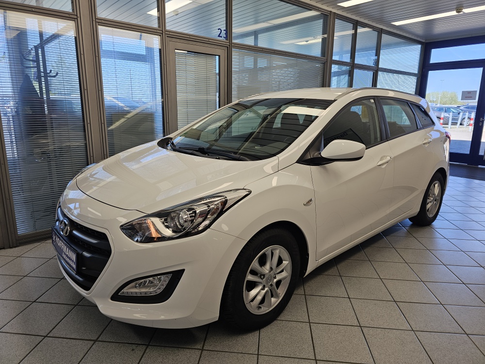 Hyundai i30 Kombi bei Hoffmann Automobile in Wolfsburg kaufen und sofort mitnehmen - Bild 1