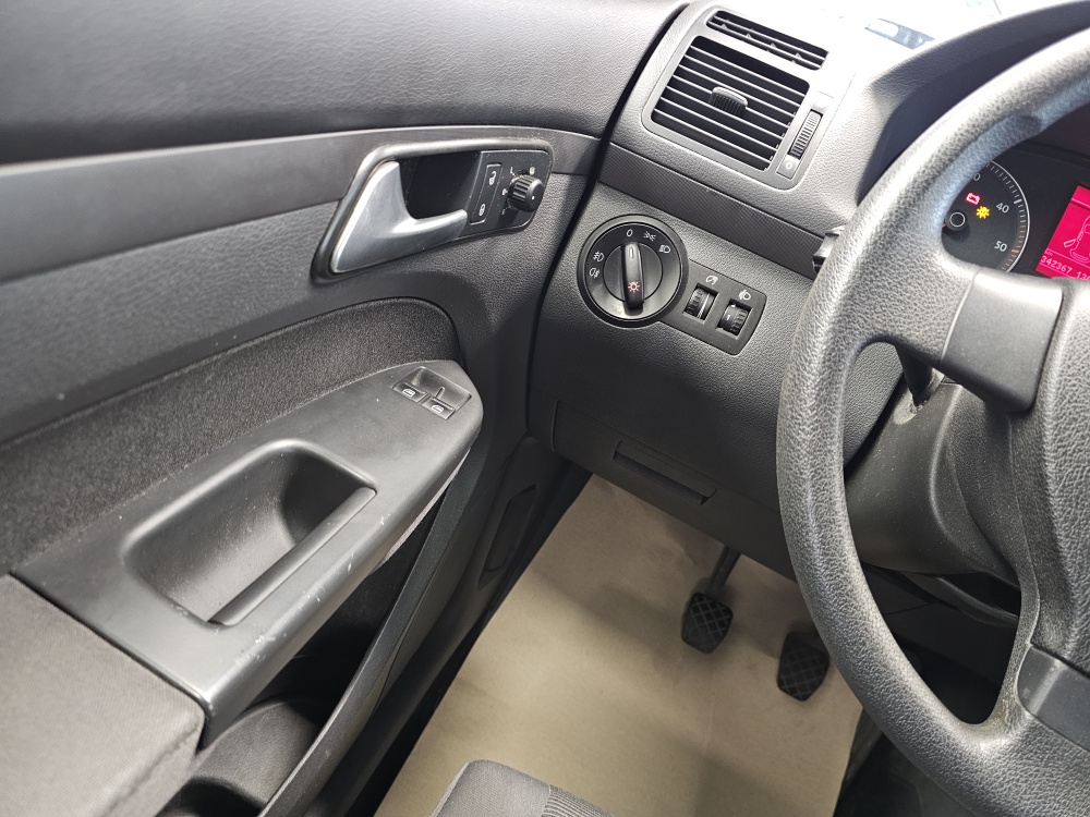 VW Touran  bei Hoffmann Automobile in Wolfsburg kaufen und sofort mitnehmen - Bild 11