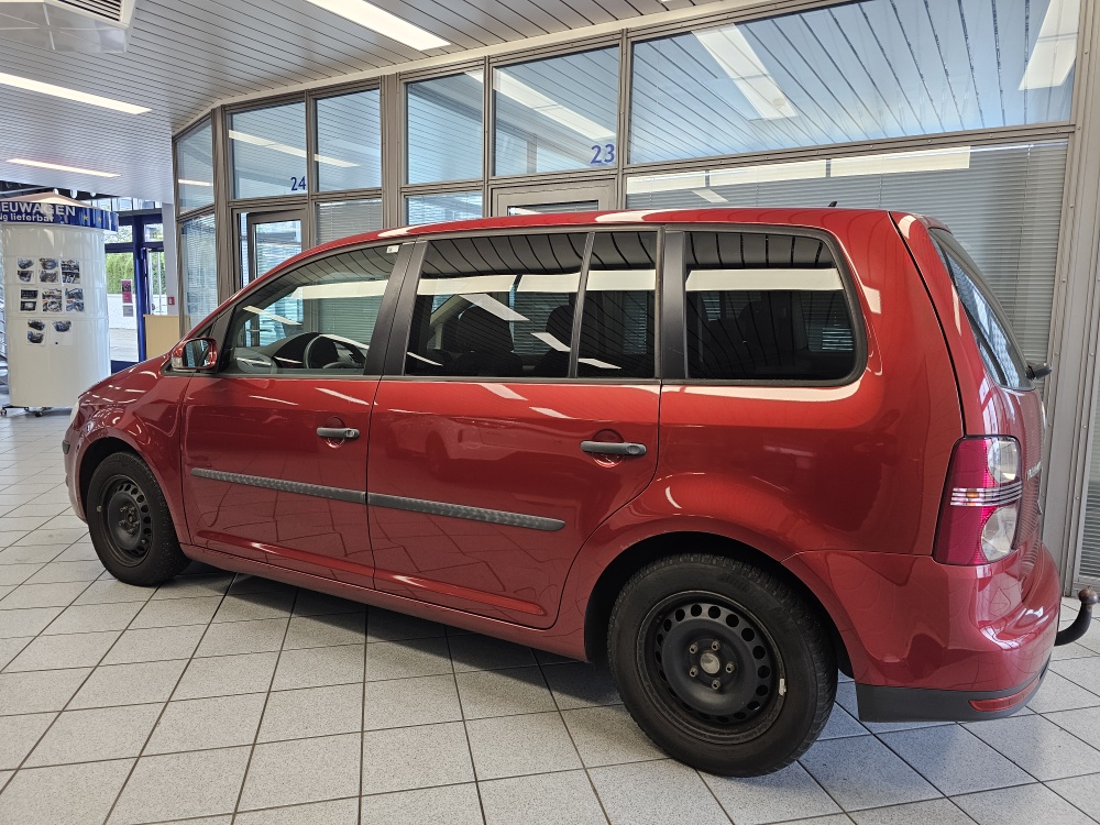 VW Touran  bei Hoffmann Automobile in Wolfsburg kaufen und sofort mitnehmen - Bild 16
