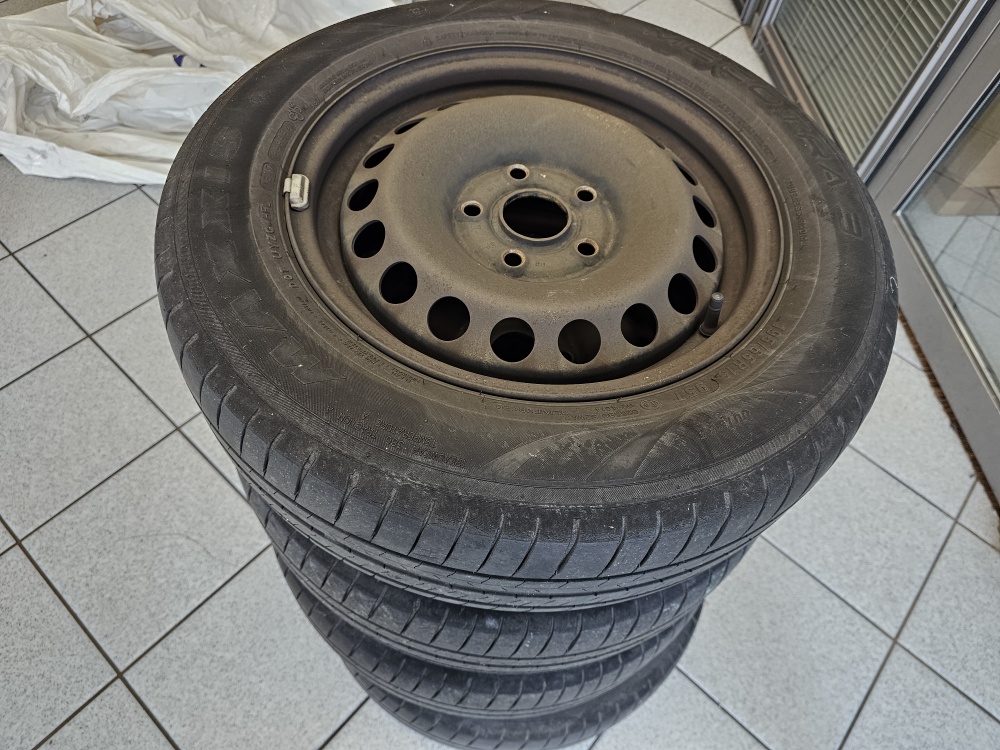 VW Touran  bei Hoffmann Automobile in Wolfsburg kaufen und sofort mitnehmen - Bild 4