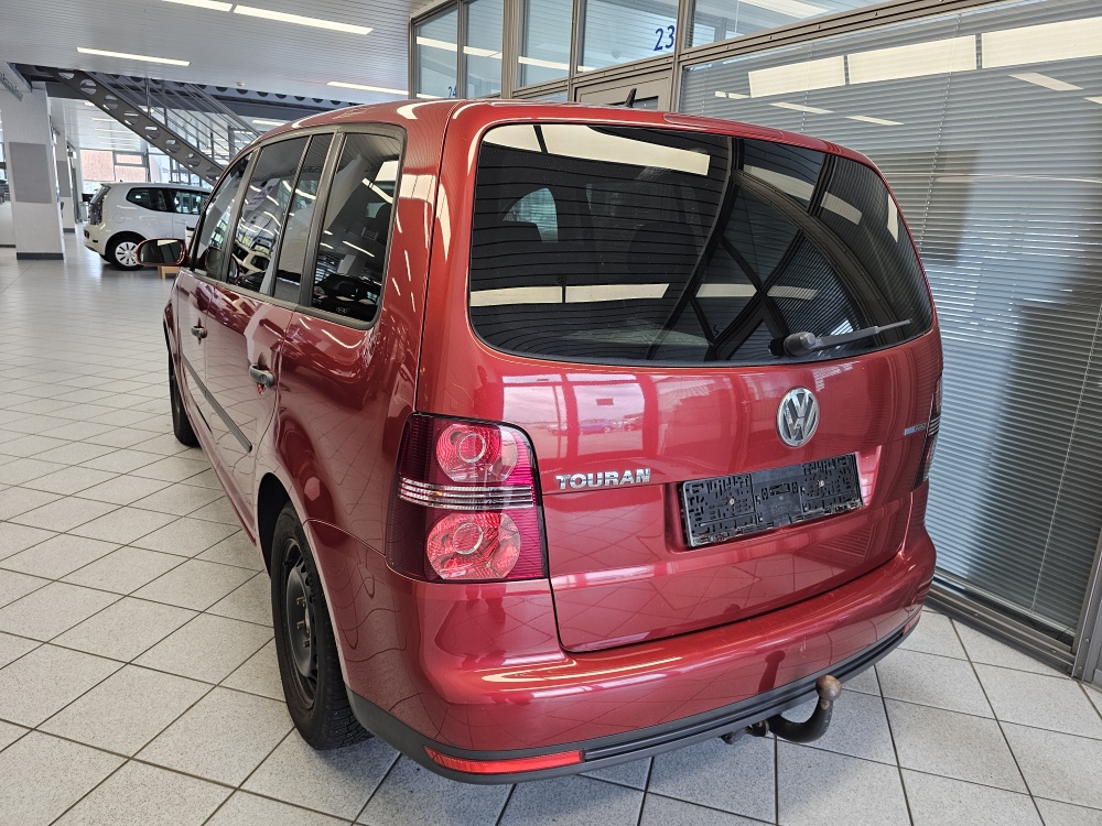 VW Touran  bei Hoffmann Automobile in Wolfsburg kaufen und sofort mitnehmen - Bild 5