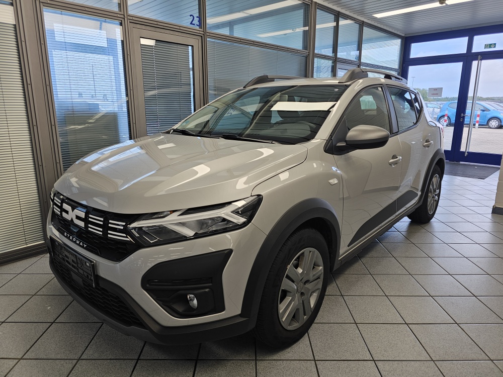 Dacia Sandero Stepway für nur 14.900,- € bei Hoffmann Automobile in Wolfsburg kaufen und sofort mitnehmen