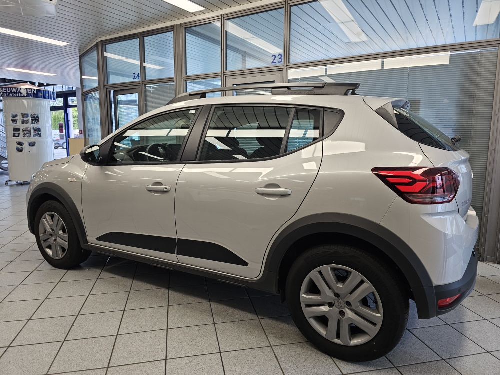 Dacia Sandero  bei Hoffmann Automobile in Wolfsburg kaufen und sofort mitnehmen - Bild 20