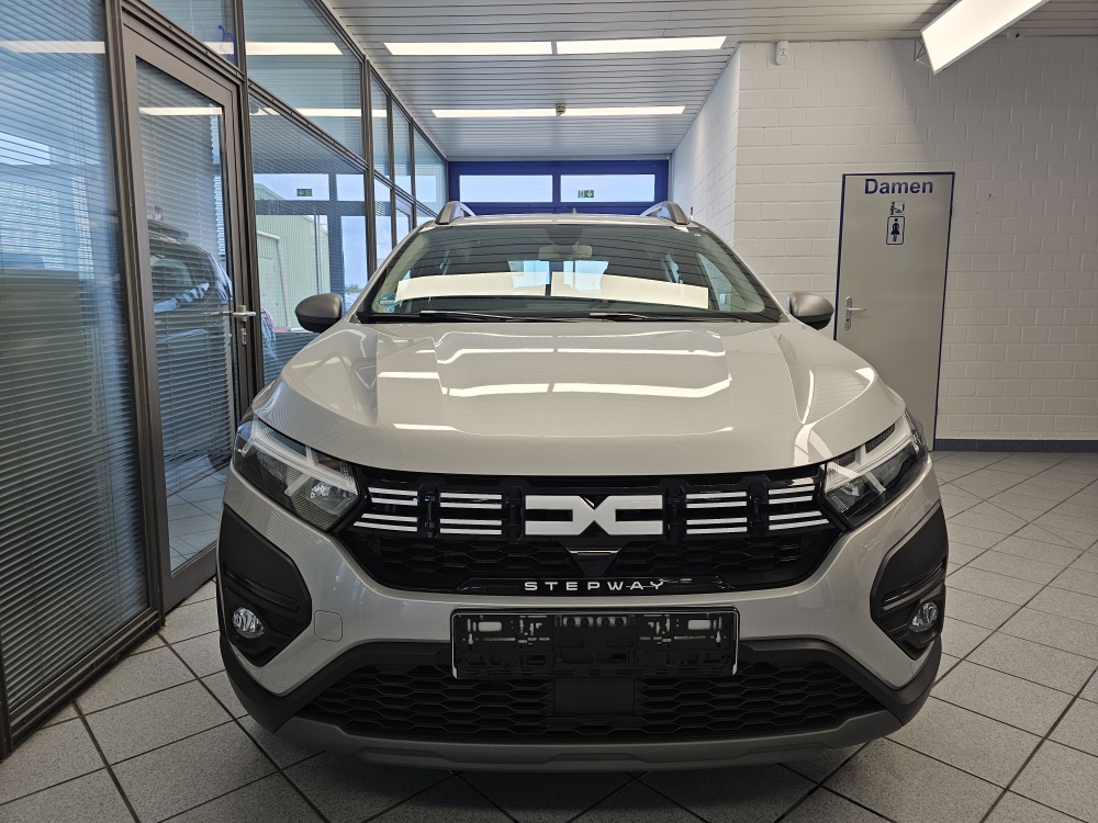 Dacia Sandero  bei Hoffmann Automobile in Wolfsburg kaufen und sofort mitnehmen - Bild 22