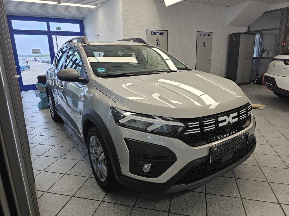 Dacia Sandero  bei Hoffmann Automobile in Wolfsburg kaufen und sofort mitnehmen - Bild 23