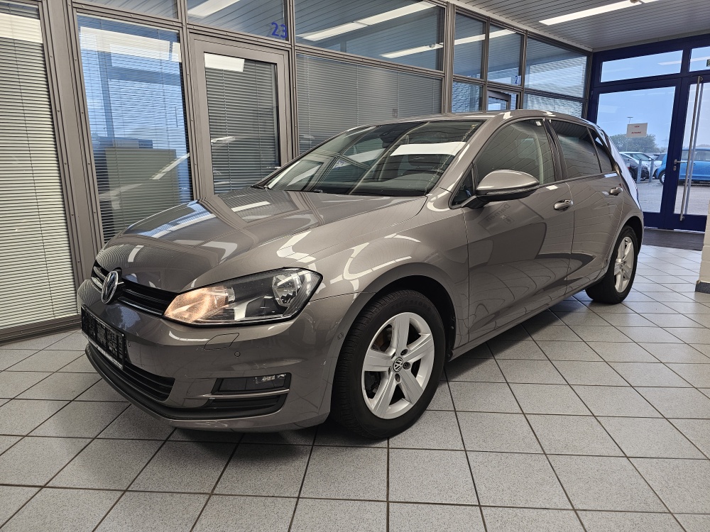 VW Golf Comfortline für nur 5.900,- € bei Hoffmann Automobile in Wolfsburg kaufen und sofort mitnehmen