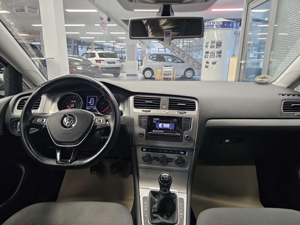 VW Golf  bei Hoffmann Automobile in Wolfsburg kaufen und sofort mitnehmen - Bild 6