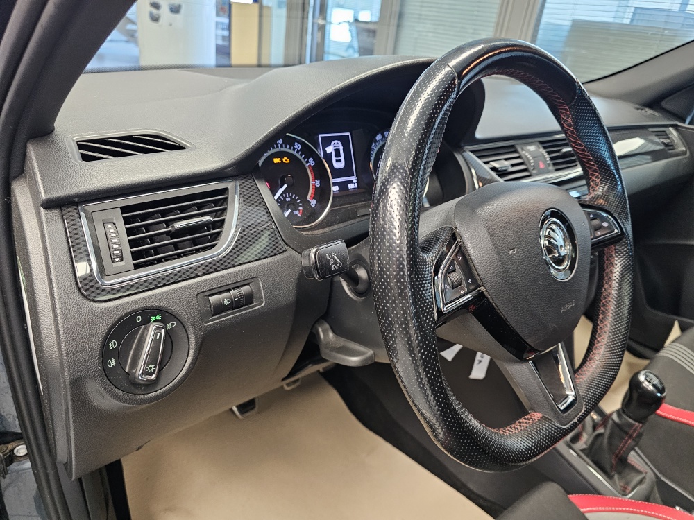 Skoda Rapid Spaceback  bei Hoffmann Automobile in Wolfsburg kaufen und sofort mitnehmen - Bild 16