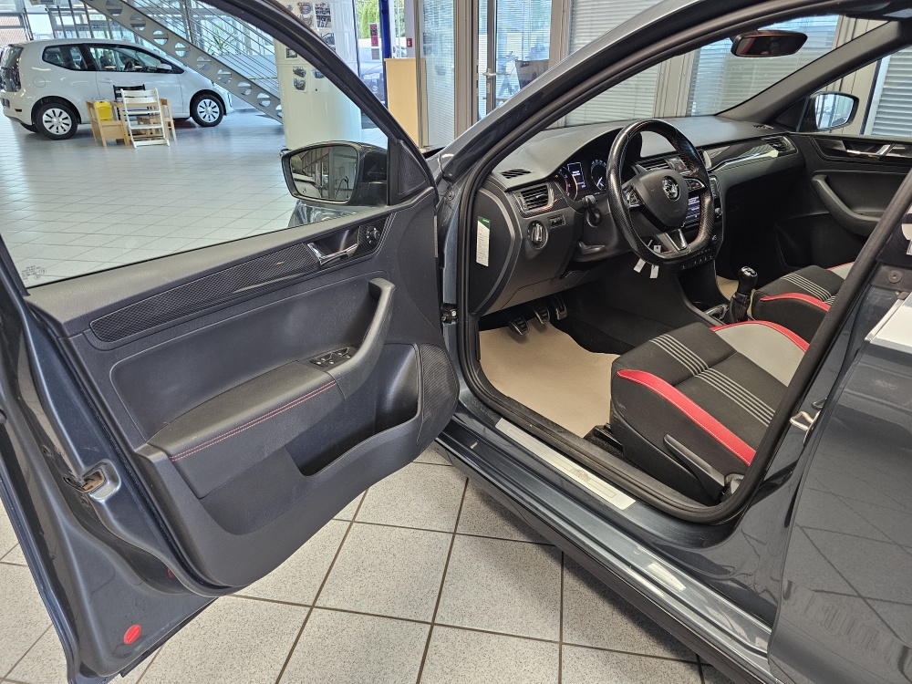 Skoda Rapid Spaceback  bei Hoffmann Automobile in Wolfsburg kaufen und sofort mitnehmen - Bild 18