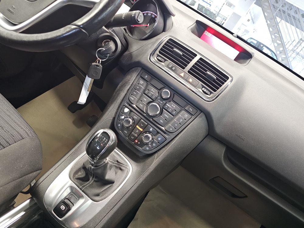 Opel Meriva  bei Hoffmann Automobile in Wolfsburg kaufen und sofort mitnehmen - Bild 6