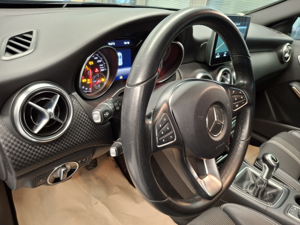 Mercedes-Benz A 180  bei Hoffmann Automobile in Wolfsburg kaufen und sofort mitnehmen - Bild 18