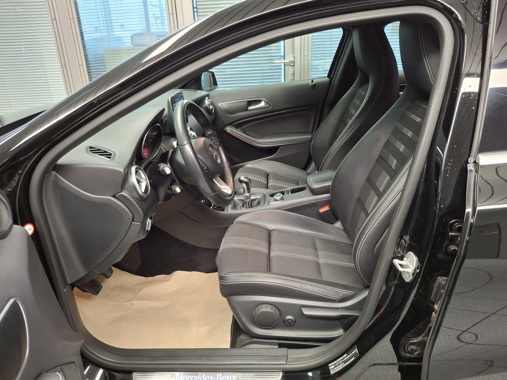 Mercedes-Benz A 180  bei Hoffmann Automobile in Wolfsburg kaufen und sofort mitnehmen - Bild 19