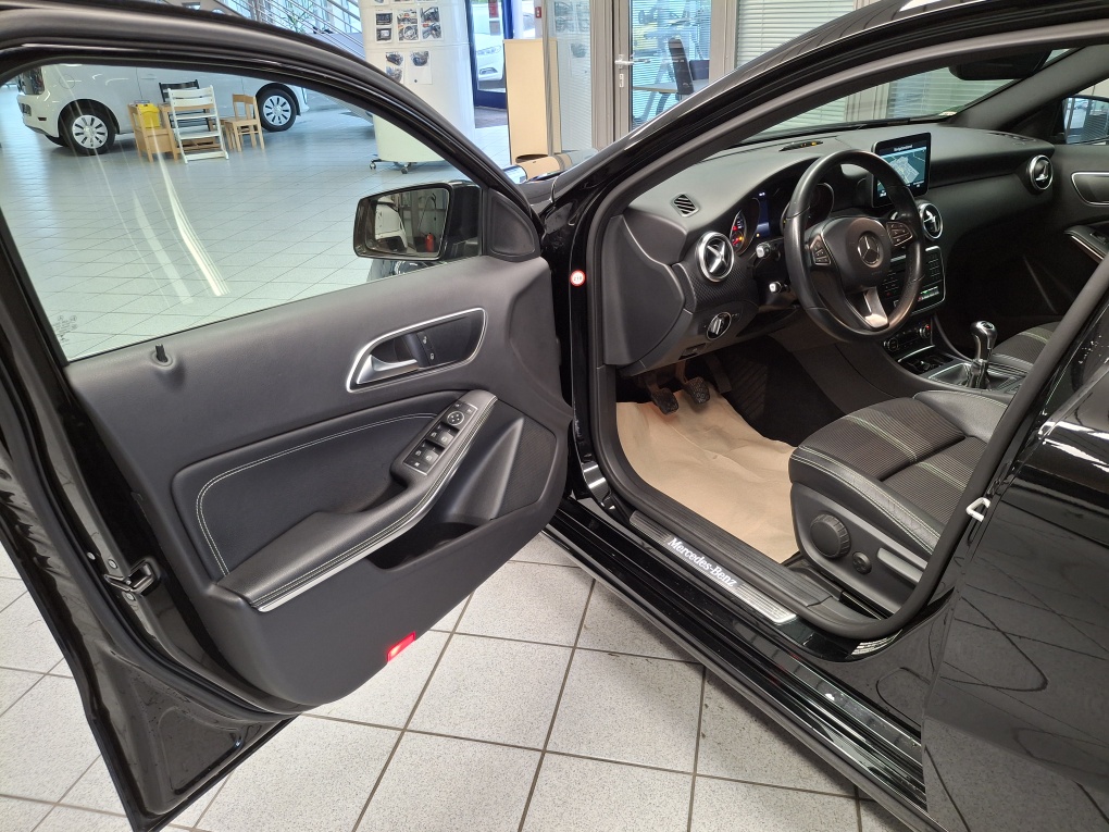 Mercedes-Benz A 180  bei Hoffmann Automobile in Wolfsburg kaufen und sofort mitnehmen - Bild 20