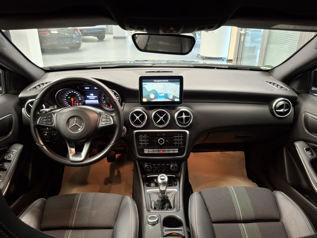 Mercedes-Benz A 180  bei Hoffmann Automobile in Wolfsburg kaufen und sofort mitnehmen - Bild 6