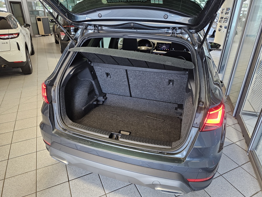 Seat Arona  bei Hoffmann Automobile in Wolfsburg kaufen und sofort mitnehmen - Bild 4