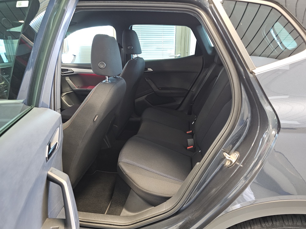 Seat Arona  bei Hoffmann Automobile in Wolfsburg kaufen und sofort mitnehmen - Bild 5