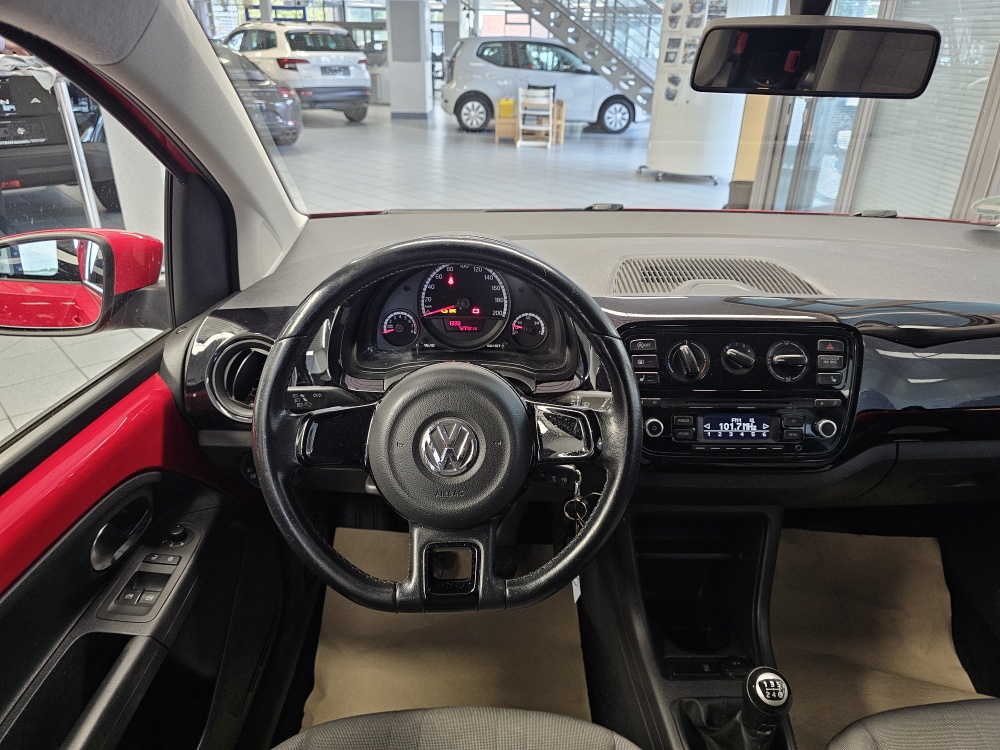 VW up!  bei Hoffmann Automobile in Wolfsburg kaufen und sofort mitnehmen - Bild 8