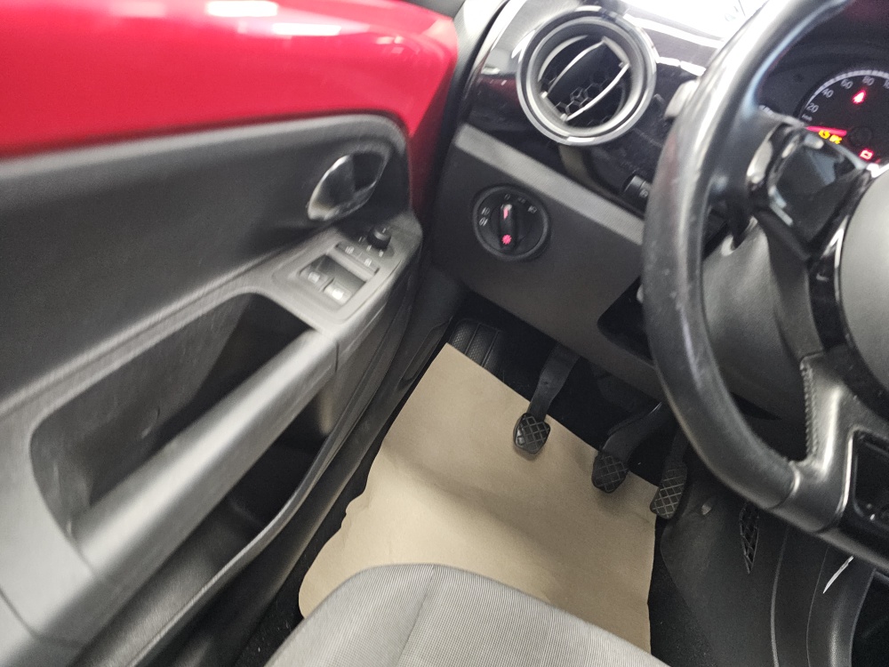 VW up!  bei Hoffmann Automobile in Wolfsburg kaufen und sofort mitnehmen - Bild 9