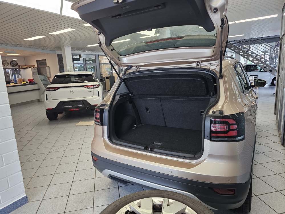 VW T-Cross  bei Hoffmann Automobile in Wolfsburg kaufen und sofort mitnehmen - Bild 2