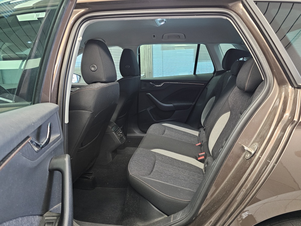 Skoda Kamiq  bei Hoffmann Automobile in Wolfsburg kaufen und sofort mitnehmen - Bild 8