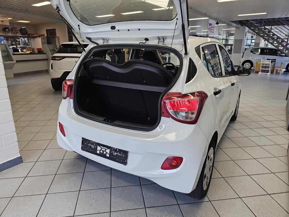 Hyundai i10  bei Hoffmann Automobile in Wolfsburg kaufen und sofort mitnehmen - Bild 2