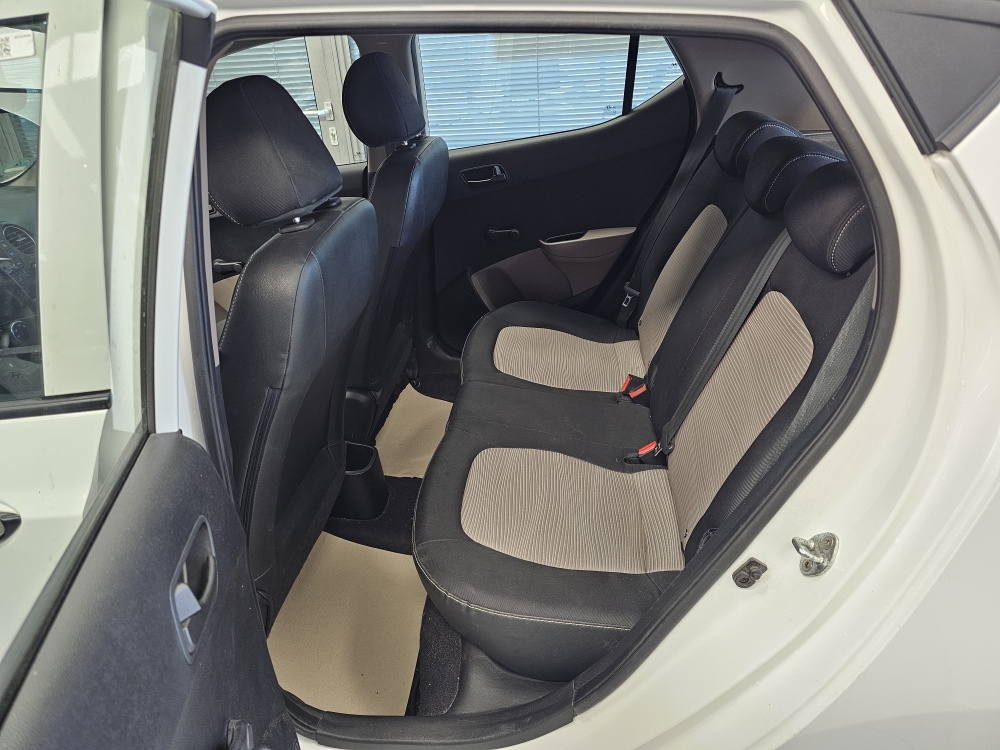 Hyundai i10  bei Hoffmann Automobile in Wolfsburg kaufen und sofort mitnehmen - Bild 4