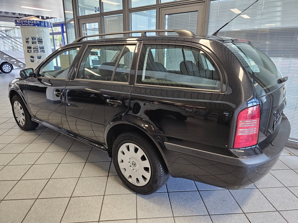 Skoda Octavia Combi  bei Hoffmann Automobile in Wolfsburg kaufen und sofort mitnehmen - Bild 10