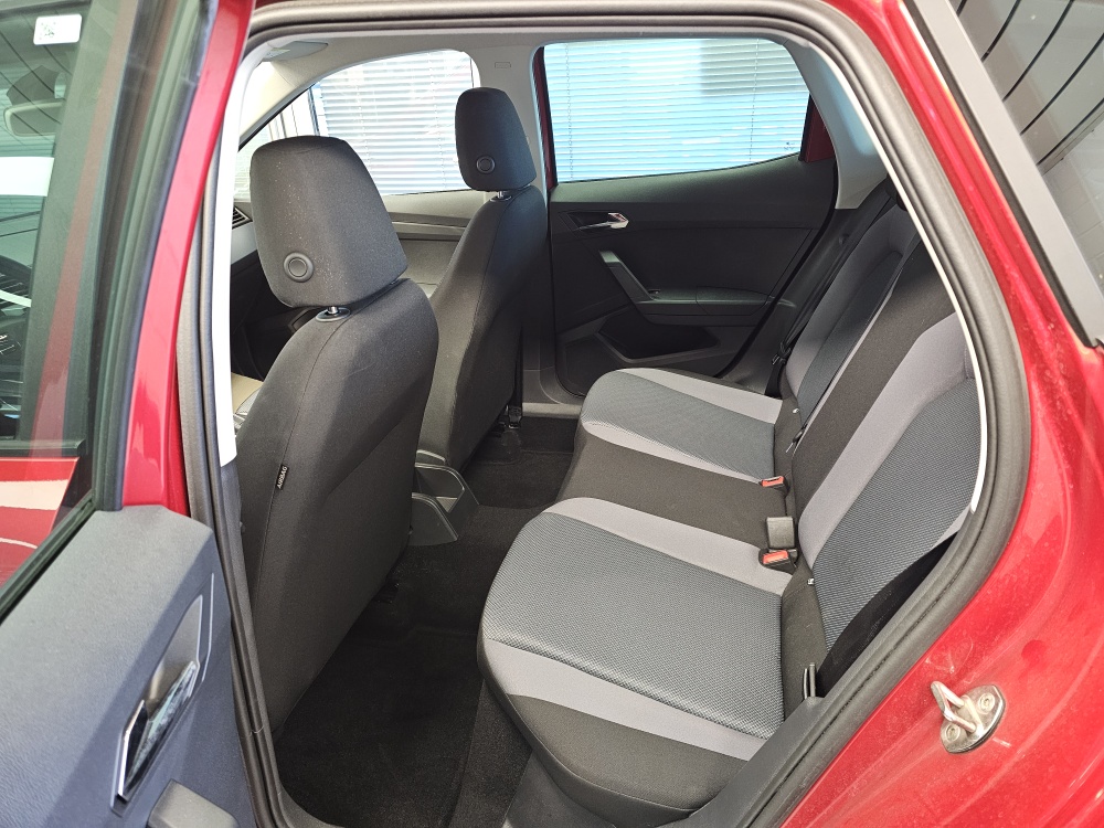 Seat Arona  bei Hoffmann Automobile in Wolfsburg kaufen und sofort mitnehmen - Bild 4