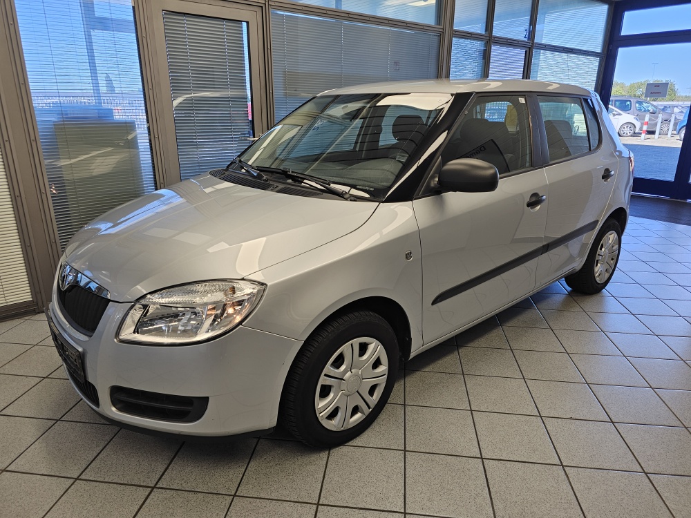 Skoda Fabia  für nur 2.300,- € bei Hoffmann Automobile in Wolfsburg kaufen und sofort mitnehmen
