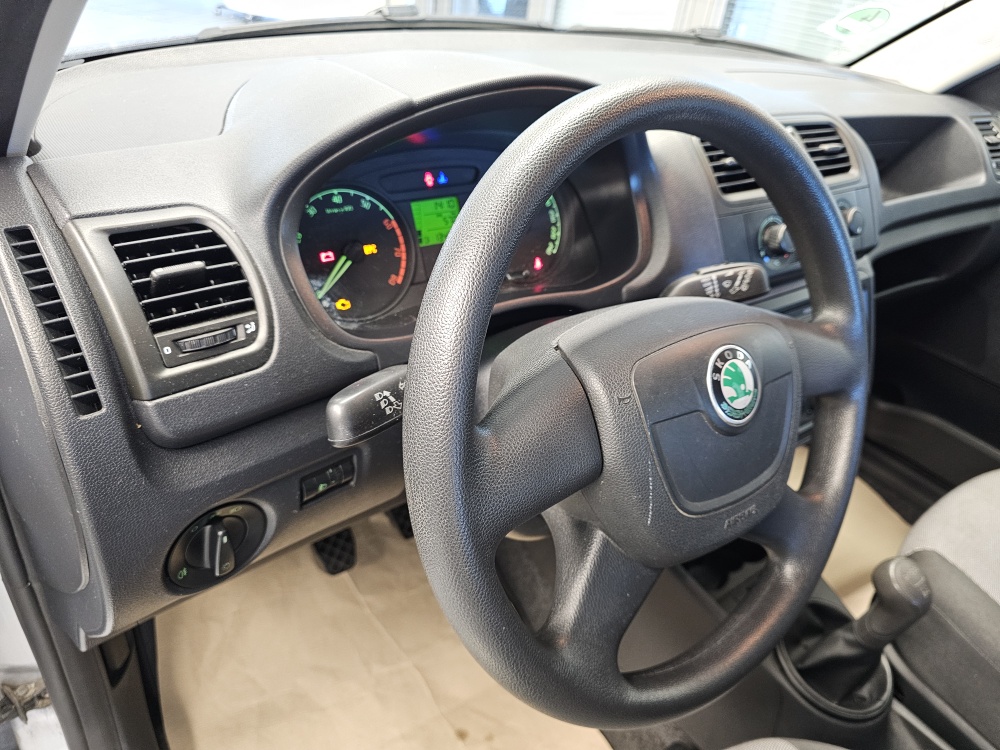 Skoda Fabia  bei Hoffmann Automobile in Wolfsburg kaufen und sofort mitnehmen - Bild 13