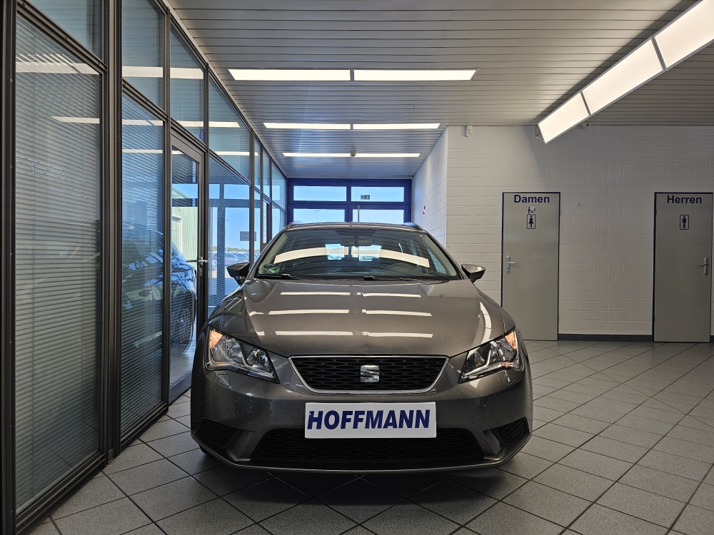 Seat Leon Sportstourer  ST  bei Hoffmann Automobile in Wolfsburg kaufen und sofort mitnehmen - Bild 17