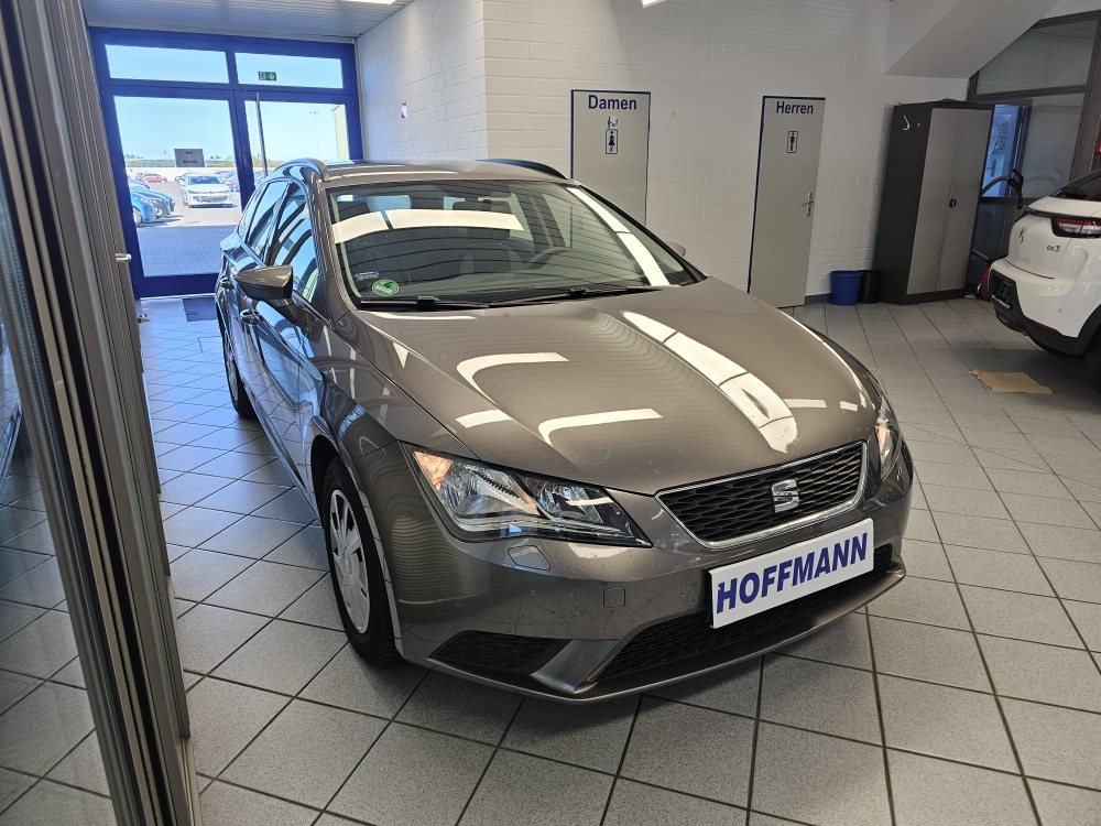 Seat Leon Sportstourer  ST  bei Hoffmann Automobile in Wolfsburg kaufen und sofort mitnehmen - Bild 18